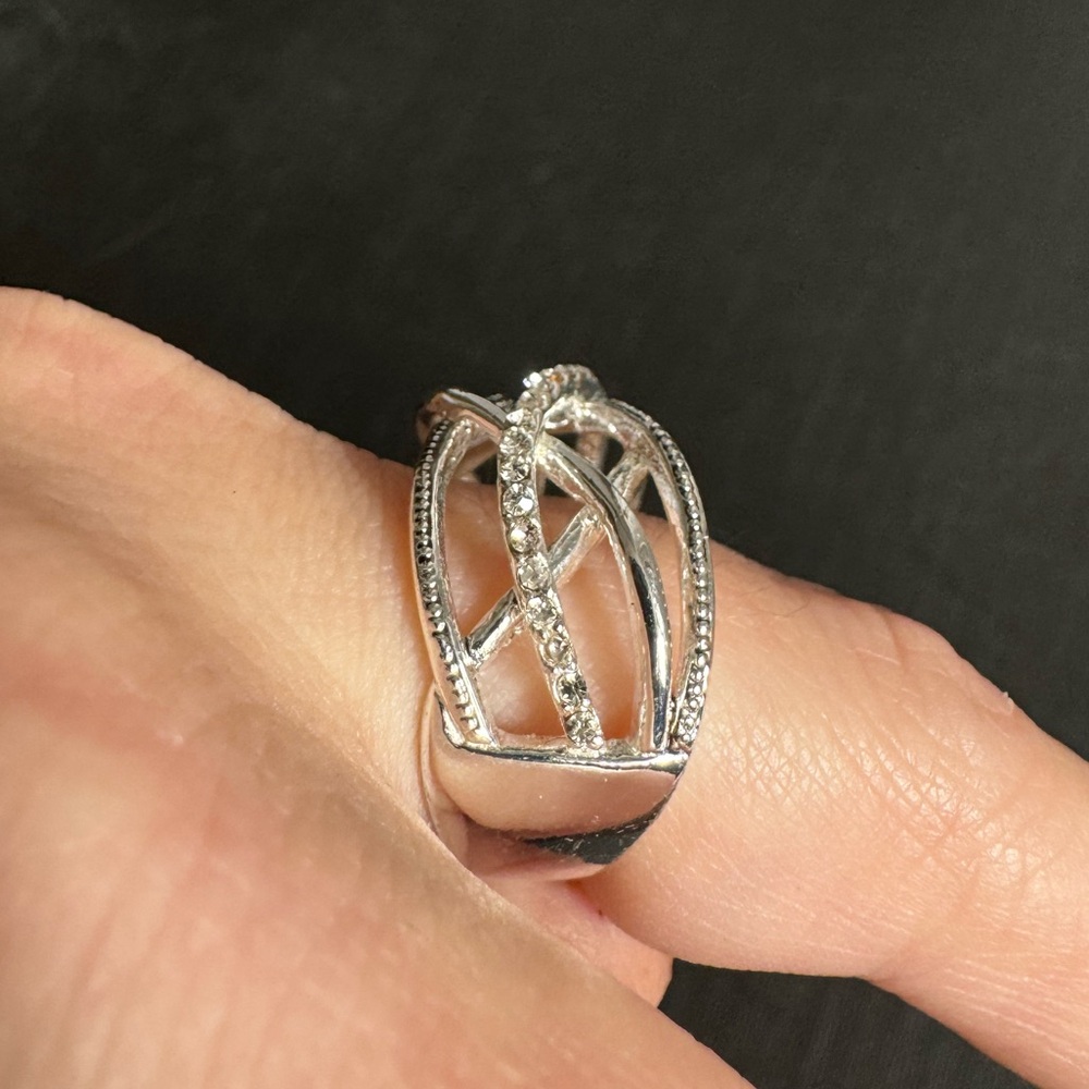 Silver Rhinestone Ring - Picture 2 of 4